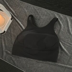 Lululemon Wunder Train Longline Bra Medium Support C/D Cup - Black - Size 8
